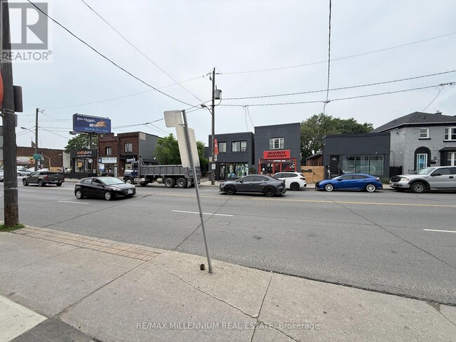 Photo - 520 Rogers Rd