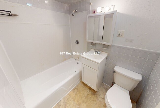 Photo - 310 Tappan St Unidad 3