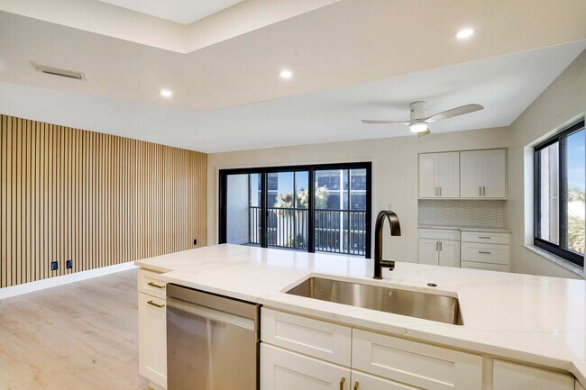 Photo - 1605 S US Hwy 1 Unidad A308