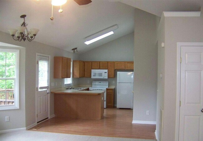 Photo - 2777 Clifton Ave