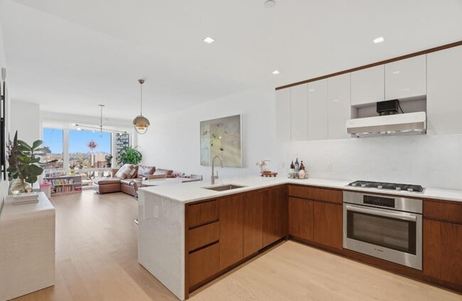 Photo - 75 Park Ln S Unidad 2302