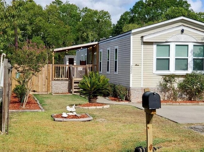 Photo - 2022 Austin St House