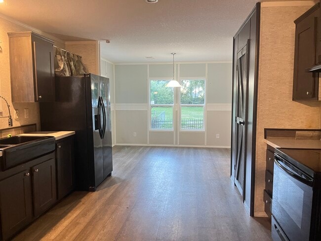 Photo - 2243 Limerick Rd