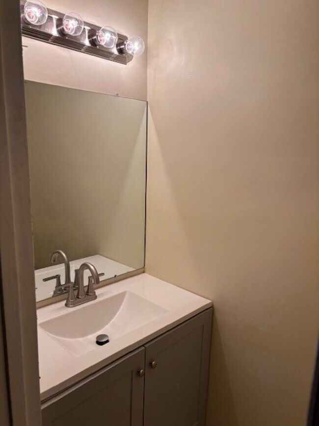 Photo - 2420 Stadium Dr