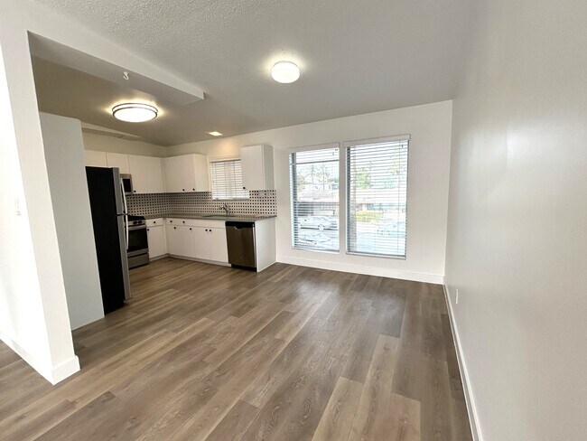 Photo - Skylar Apartments
