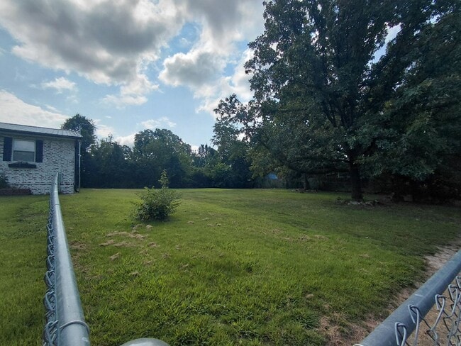 Photo - 14490 Hilltop Rd