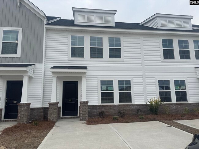 Building Photo - 141 Carr Ln