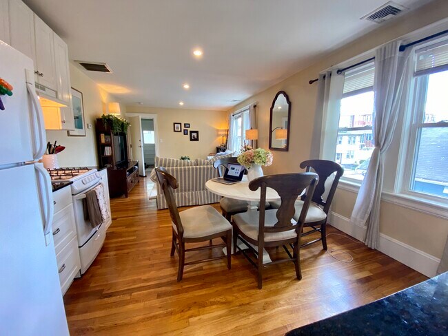 Photo - 38 Grossman St Unit 2L