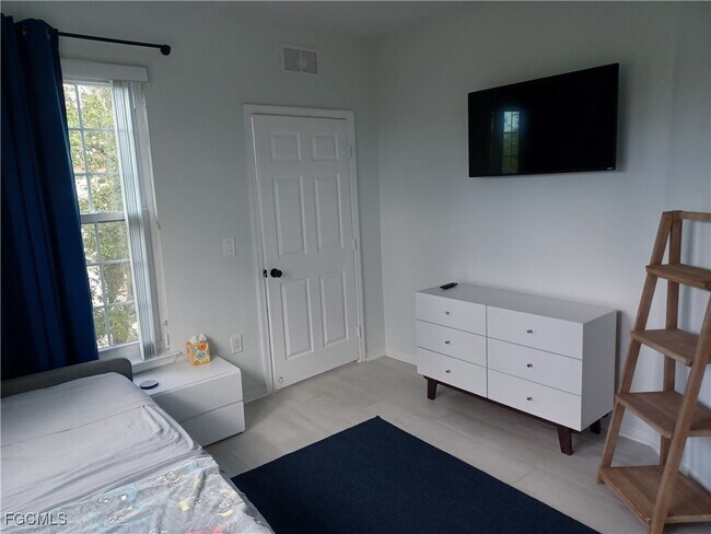 Building Photo - 23540 Walden Center Dr Unit 308