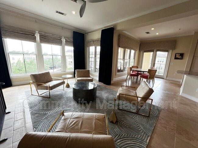 Photo - 998 Stanford Ave Unidad Apt 518