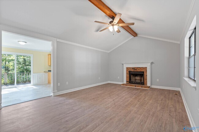 Photo - 100 Gibbon Dr