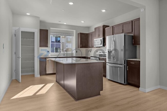 Photo - 1621 Seattle Hill Rd