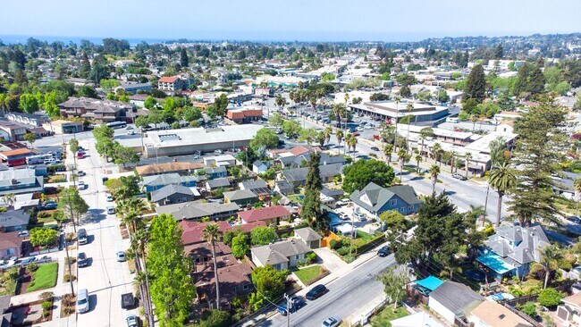 Photo - Monthly 30+ Vacation Rental in the Heart ...