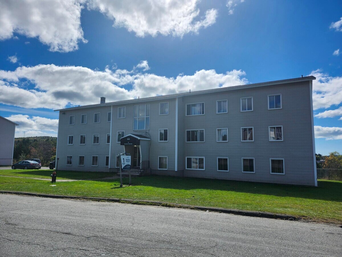 Photo - 1 Reading Crescent Unit 9