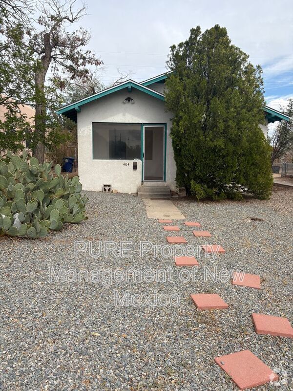 Building Photo - 404 Harvard Dr SE Rental