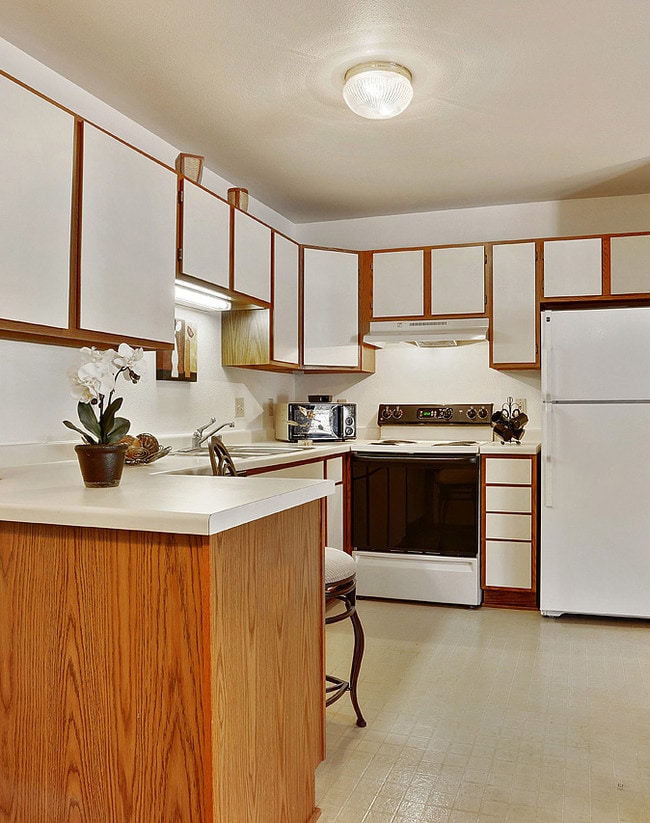 Cocinas totalmente equipadas - Yorkshire Lane Apartments in Manitowoc, WI