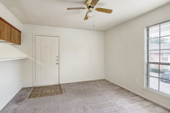 Photo - Cole Place