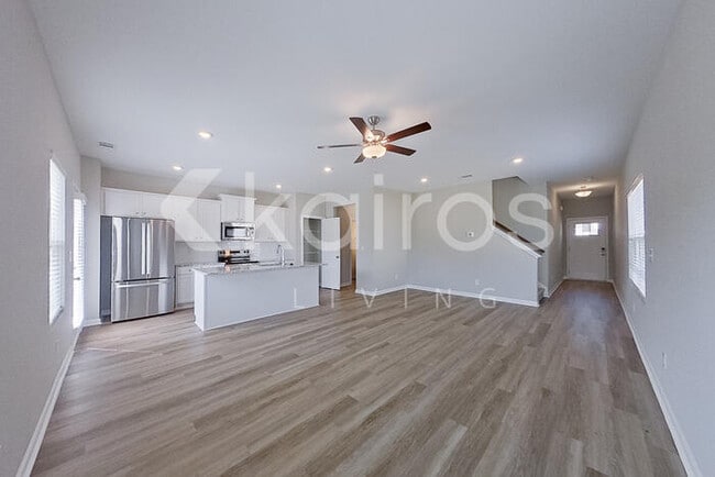 Photo - 877 Silent Barge Cv