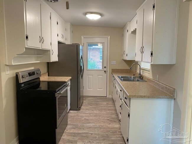 Photo - 6210 Hilltop Rd