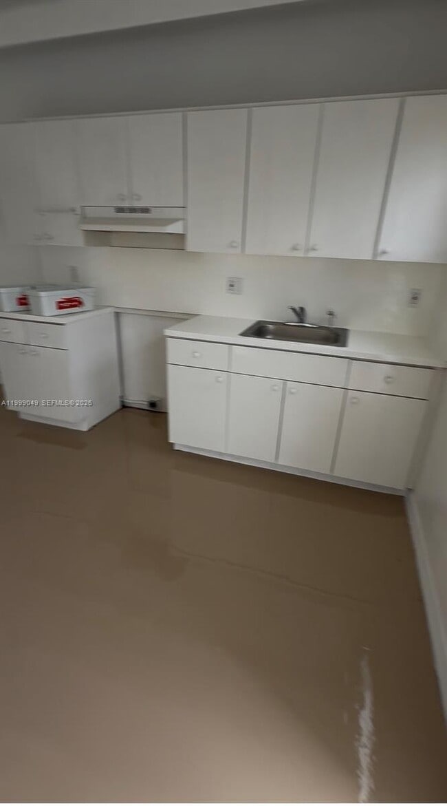 Photo - 320 SW 11th Ave Unit 1
