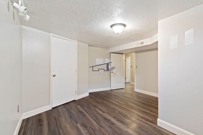 1332 36th St Unidad Lower Unit