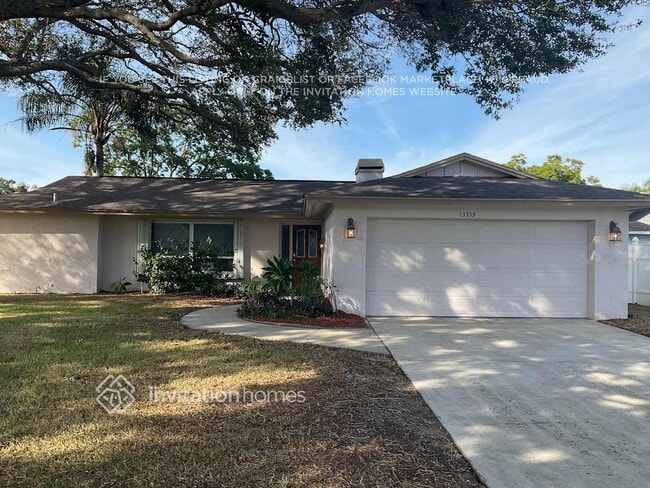 Photo - 13353 Hacienda Dr