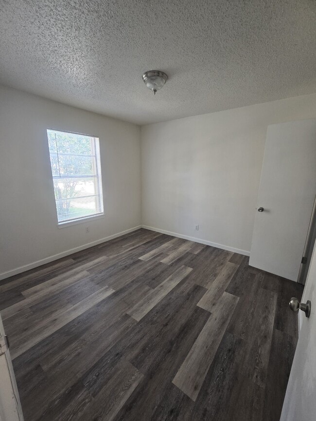 Photo - 1100 Indiana St