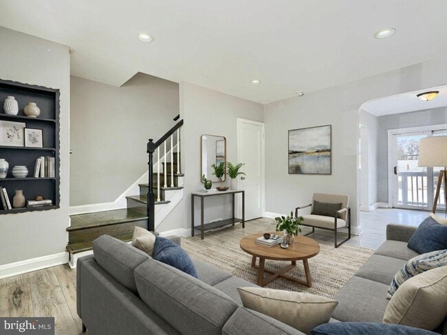 Photo - 165 Hampshire Rd