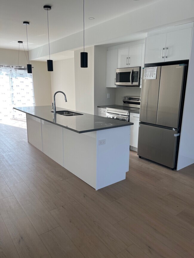 Photo - 345 Springfield Rd Unit 1