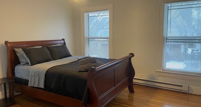 Photo - 21.5 Thayer St