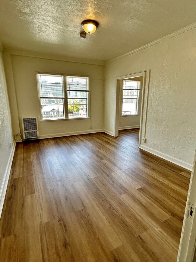 Building Photo - 1523 N McCadden Pl