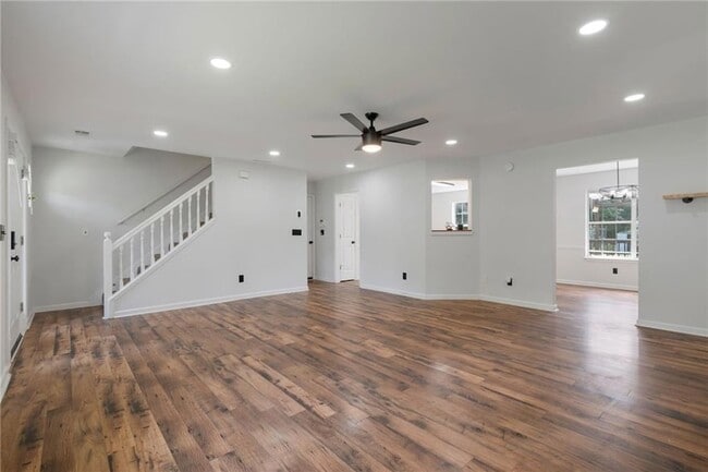 Photo - 2055 Amberly Glen Way