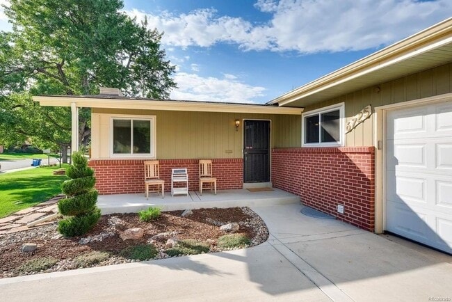 Building Photo - 6725 S Penrose Ct