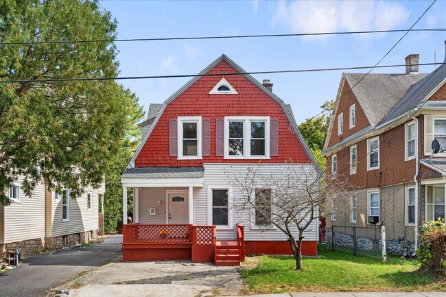 Photo - 28 Spring St Casa