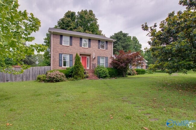 Building Photo - 501 Brenda Dr Rental