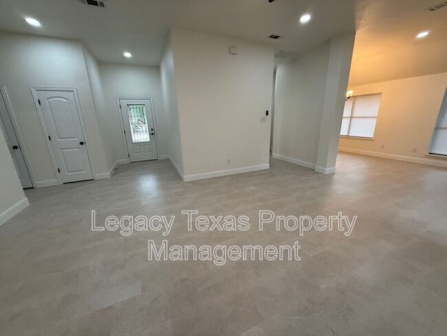 Photo - 3802 Juniper Ct