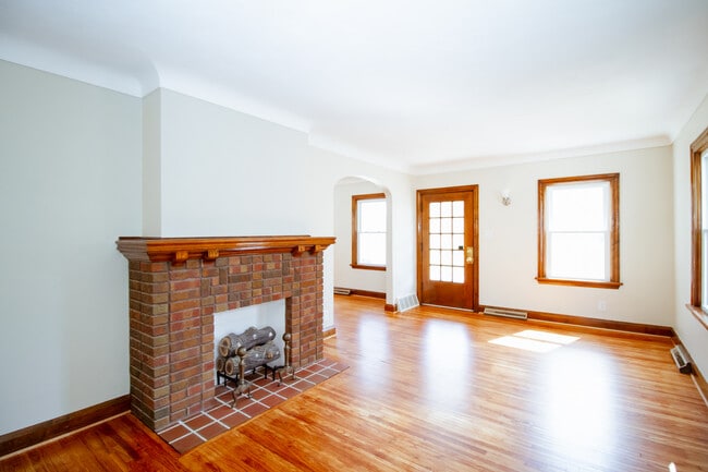 Photo - 2032 Glencove Dr