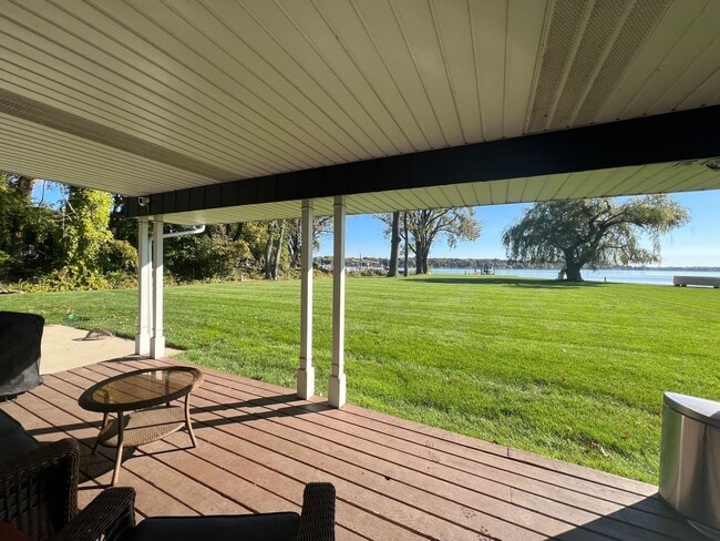 Photo - Cozy 4 Bedroom Home on Lakefront (Fully Fu...