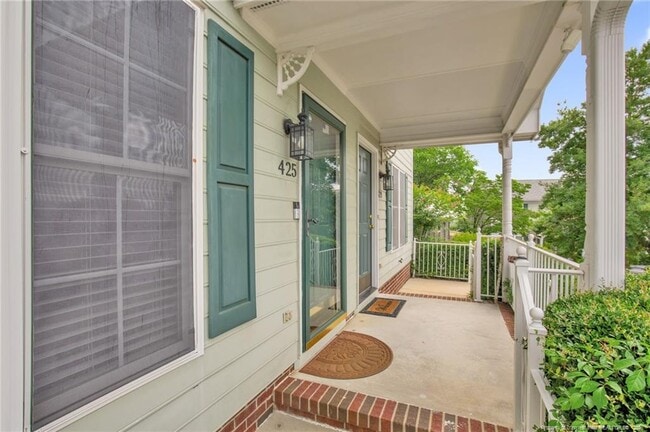 Photo - 425 Cityview Ln
