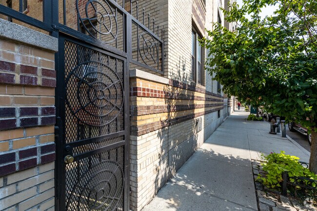 Photo - 60 Cooper St