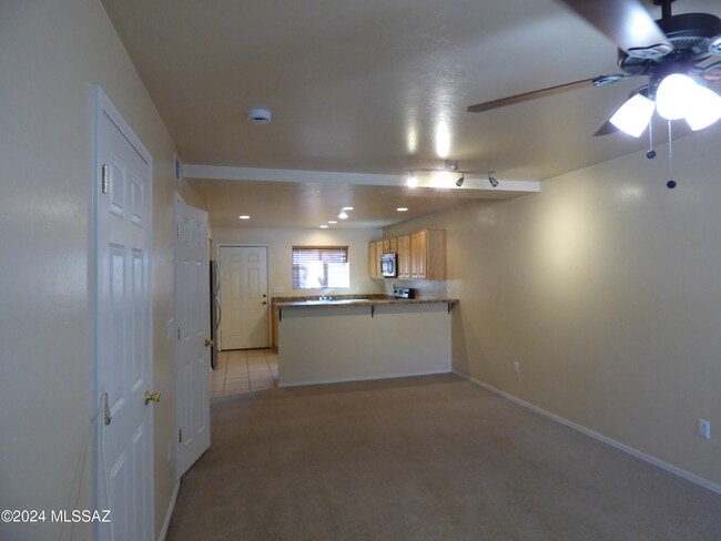 1077 N Riverside Dr Unit 3