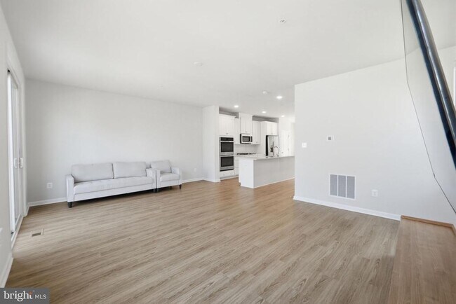 Photo - 16912 St William Wy