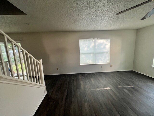 Photo - 7242 Artisan Ln