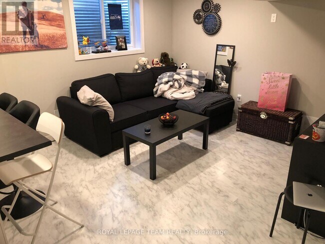 Photo - 1180 Southwood Dr