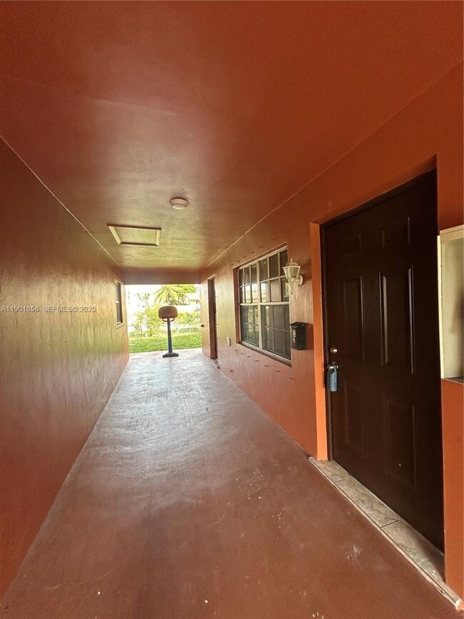 Photo - 5200 NW 17th Ct Unit C