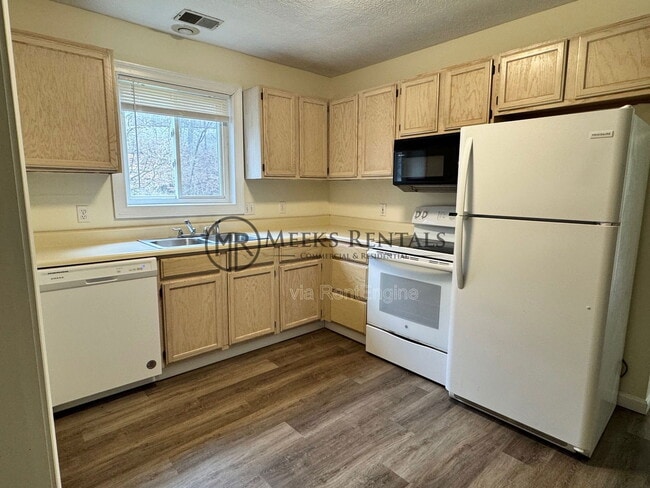 Photo - 109 Botley Ln Unit 6