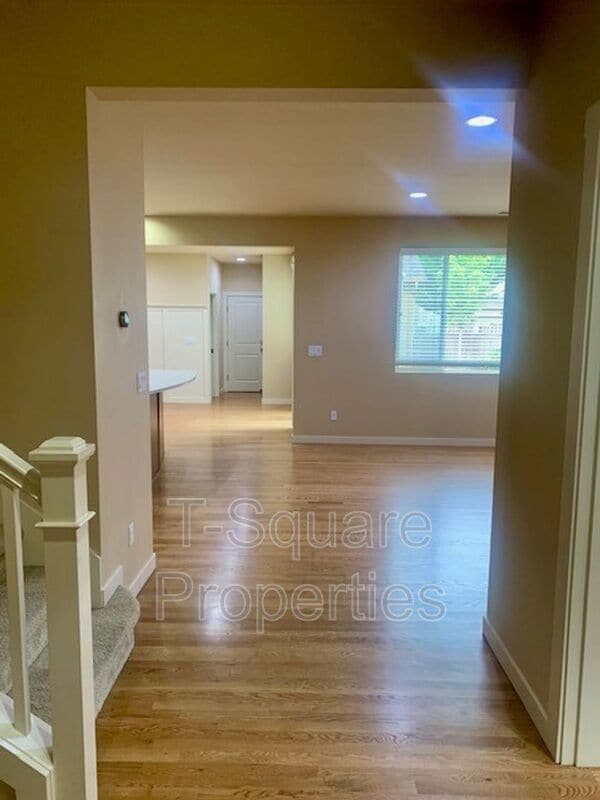 Photo - 10218 242nd Ave NE