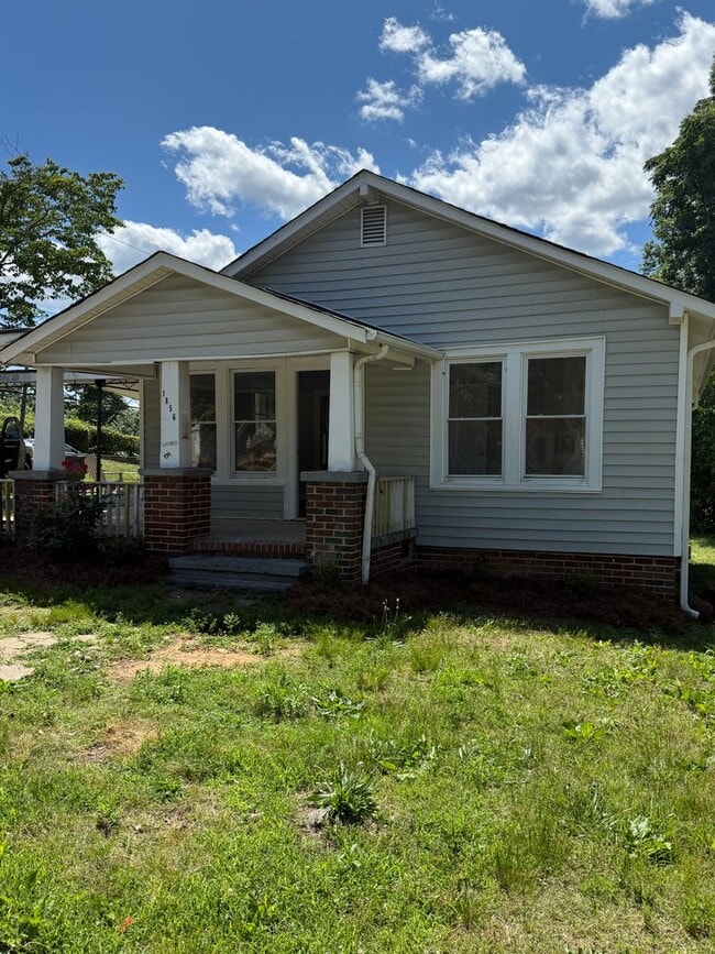 Photo - 1856 S Martin Luther King Jr Dr House