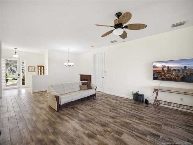 Photo - 155 56th Dr SW