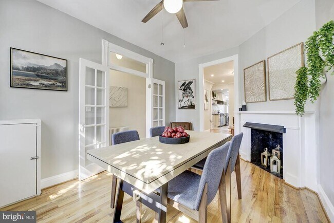 Photo - 1823 4th St NW